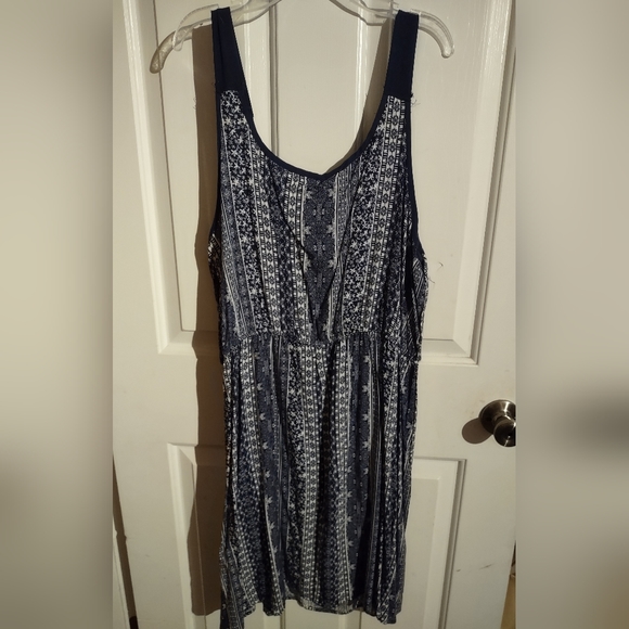 J for Justify white and blue dress - Picture 3 of 4